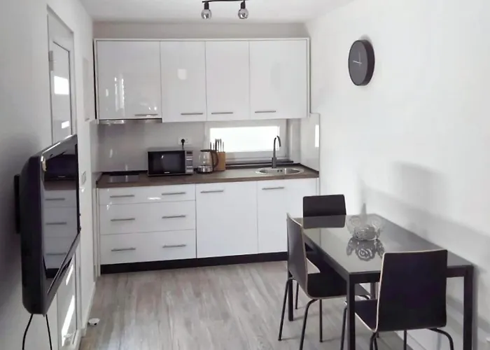 Apartments Dora 2